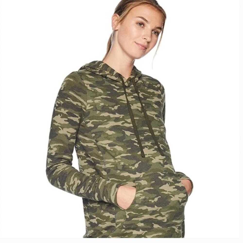 NWOT Motherhood Maternity Camo Hoodie sz Extra Small